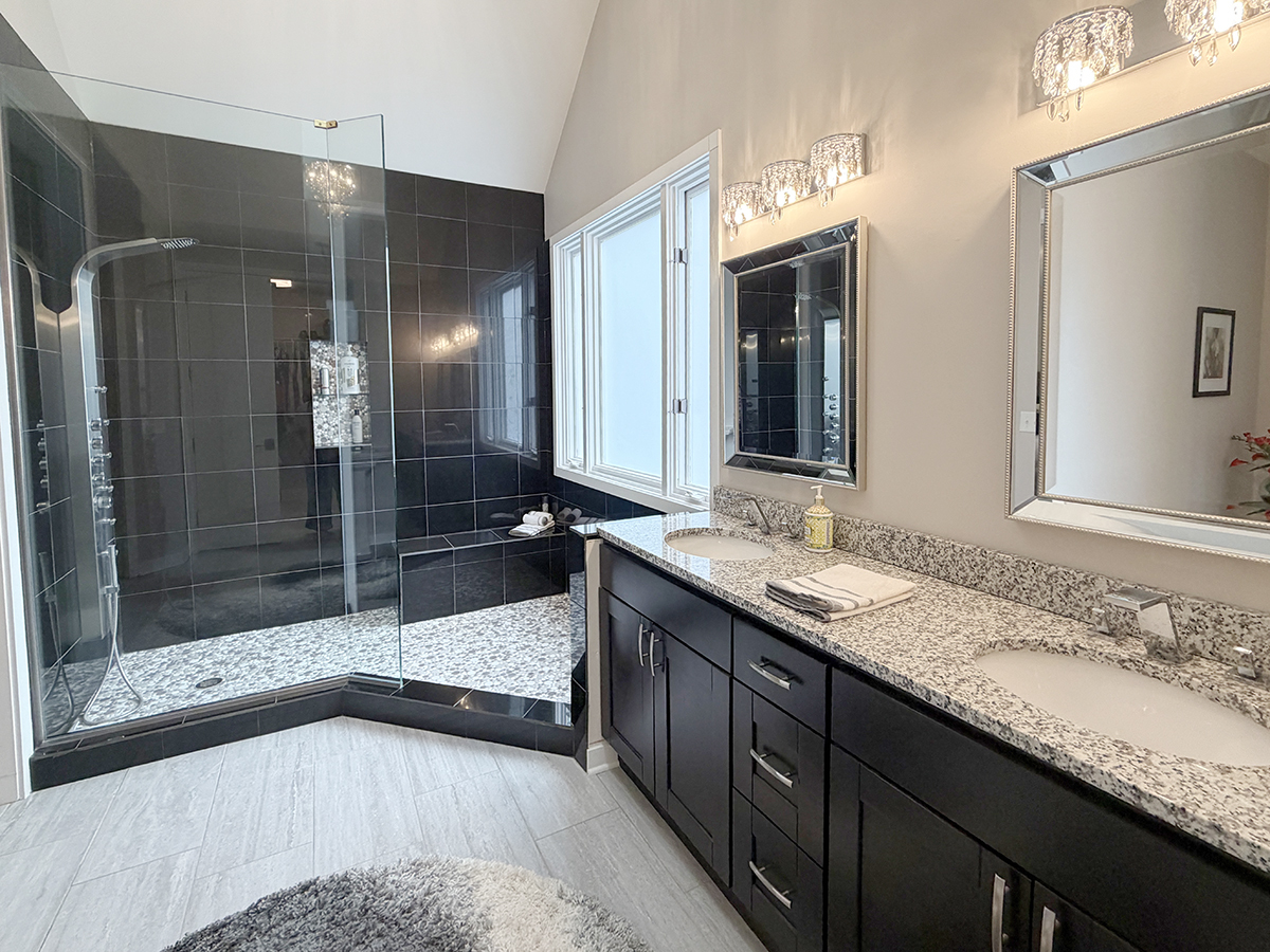 211 Ridge Lane Lake In The Hills IL 60156