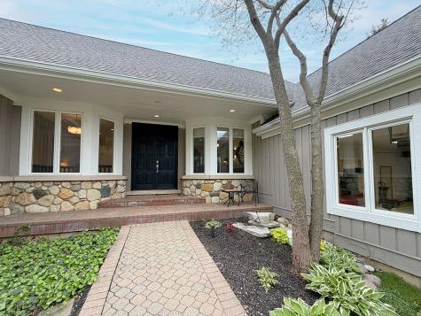 211 Ridge Lane Lake In The Hills IL 60156