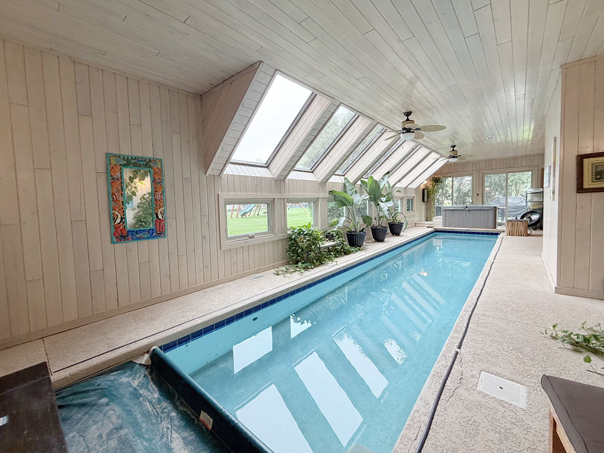 211 Ridge Lane Lake In The Hills IL 60156
