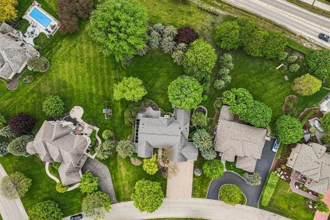 211 Ridge Lane Lake In The Hills IL 60156