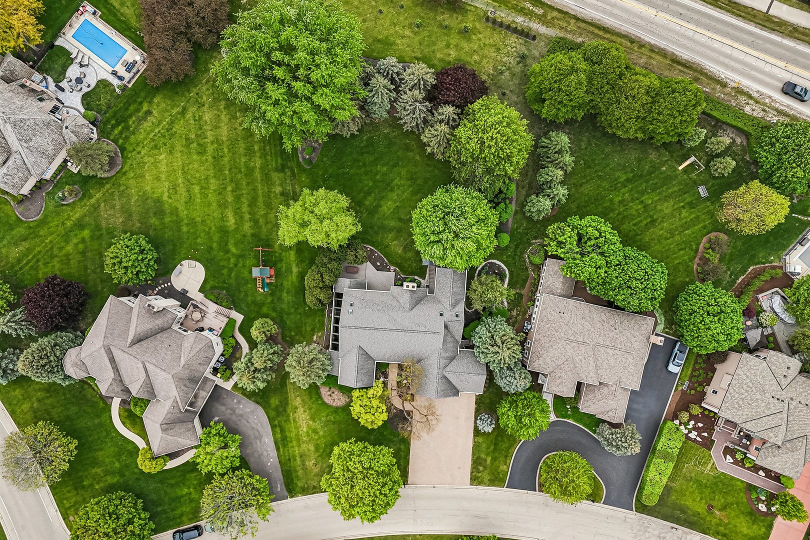 211 Ridge Lane Lake In The Hills IL 60156