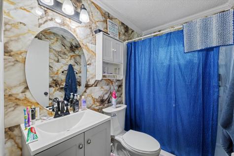 5555 Thrush Avenue Decatur IL 62521