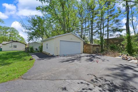 5555 Thrush Avenue Decatur IL 62521