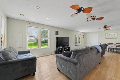 5555 Thrush Avenue Decatur IL 62521
