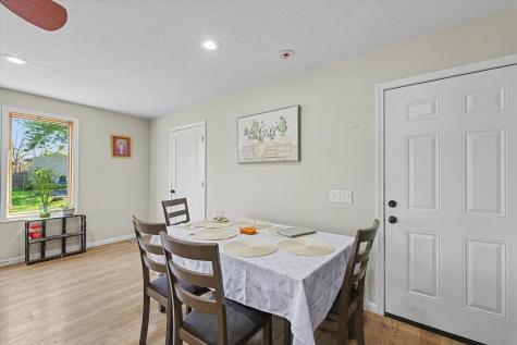 5555 Thrush Avenue Decatur IL 62521
