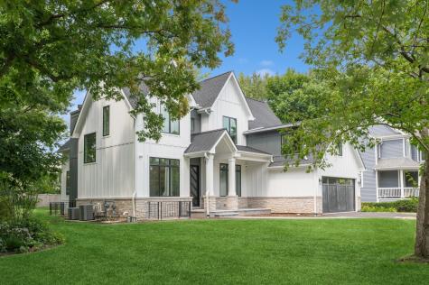 757 Kipling Street Deerfield IL 60015