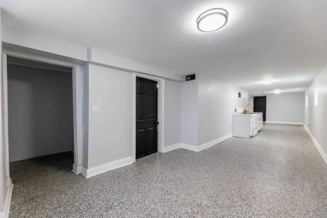2048 West 70th Place Chicago IL 60636