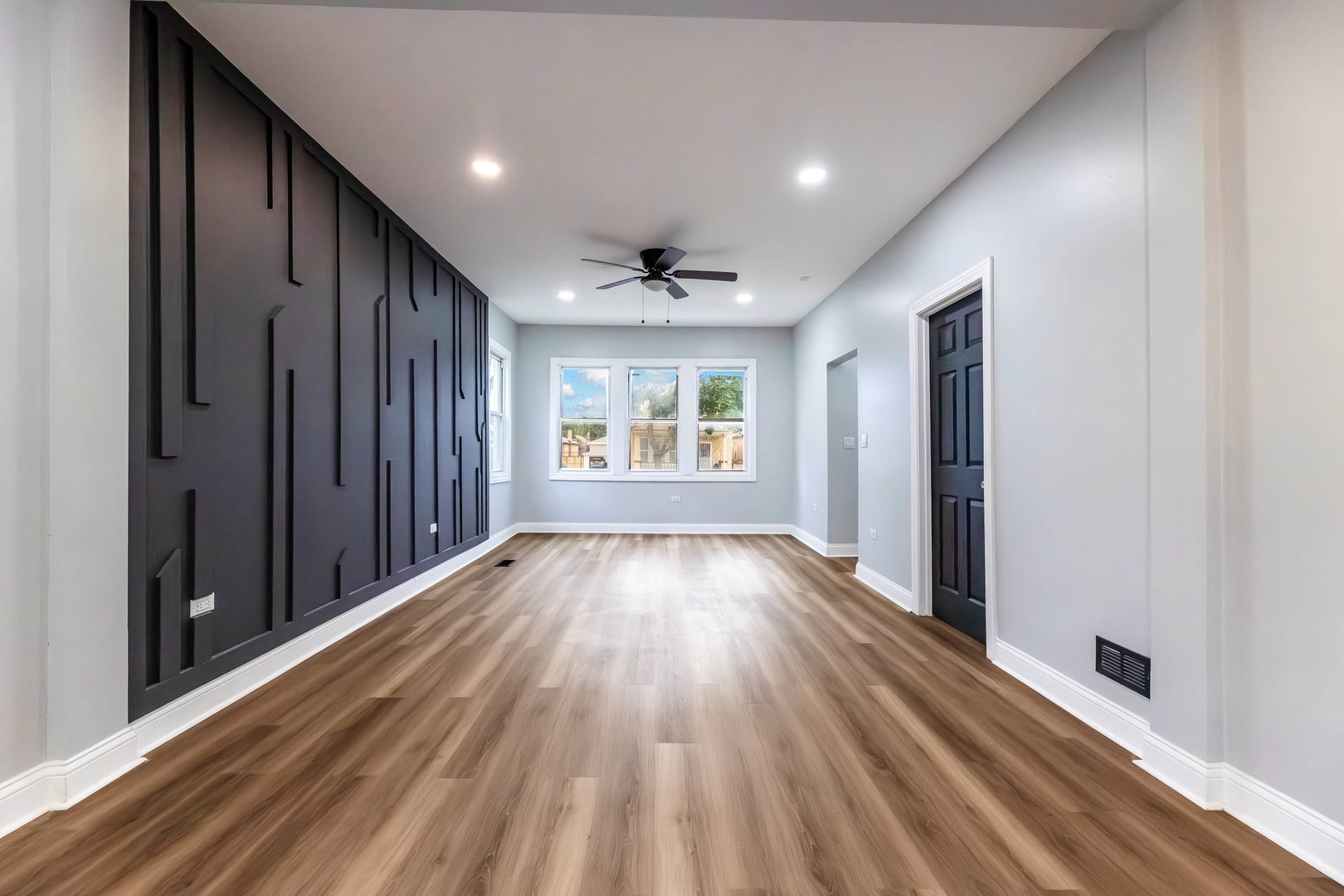 2048 West 70th Place Chicago IL 60636