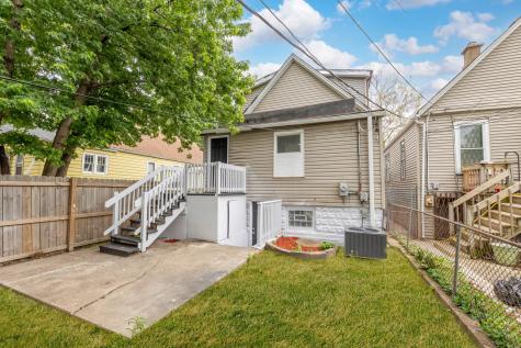 2048 West 70th Place Chicago IL 60636