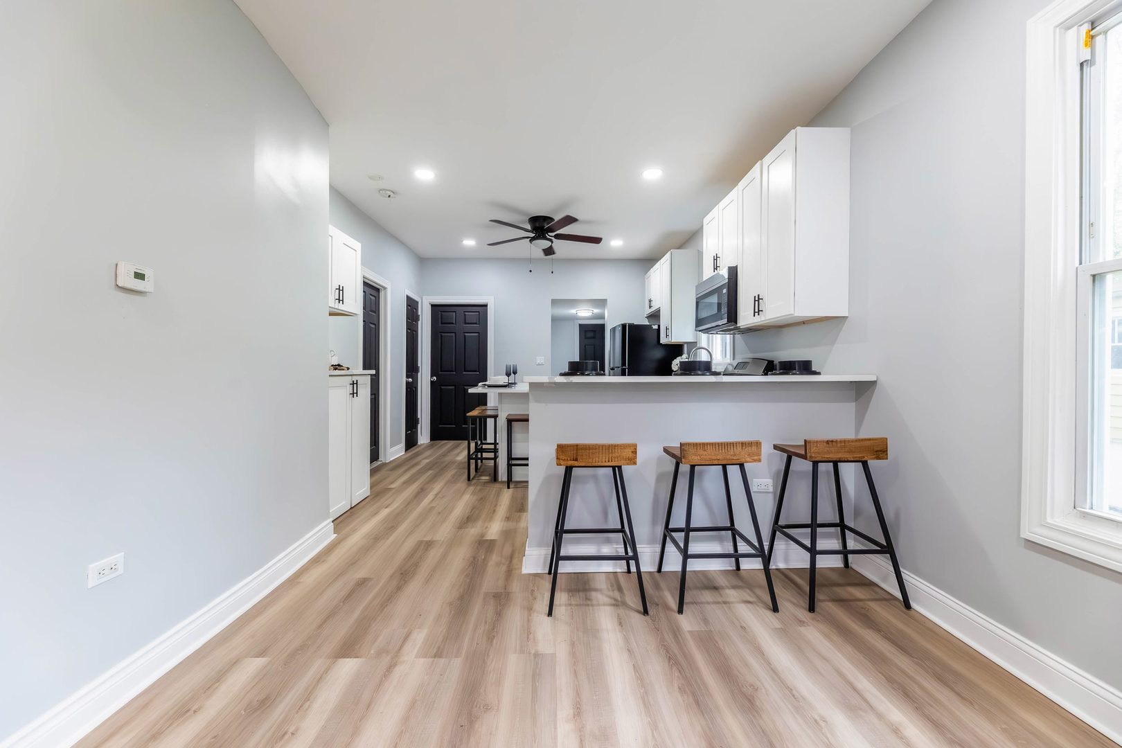2048 West 70th Place Chicago IL 60636