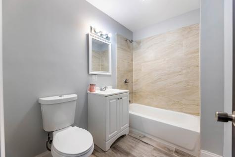 2048 West 70th Place Chicago IL 60636