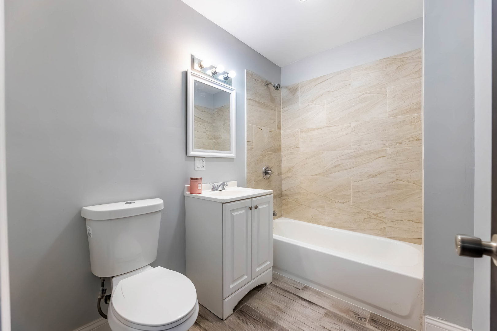 2048 West 70th Place Chicago IL 60636
