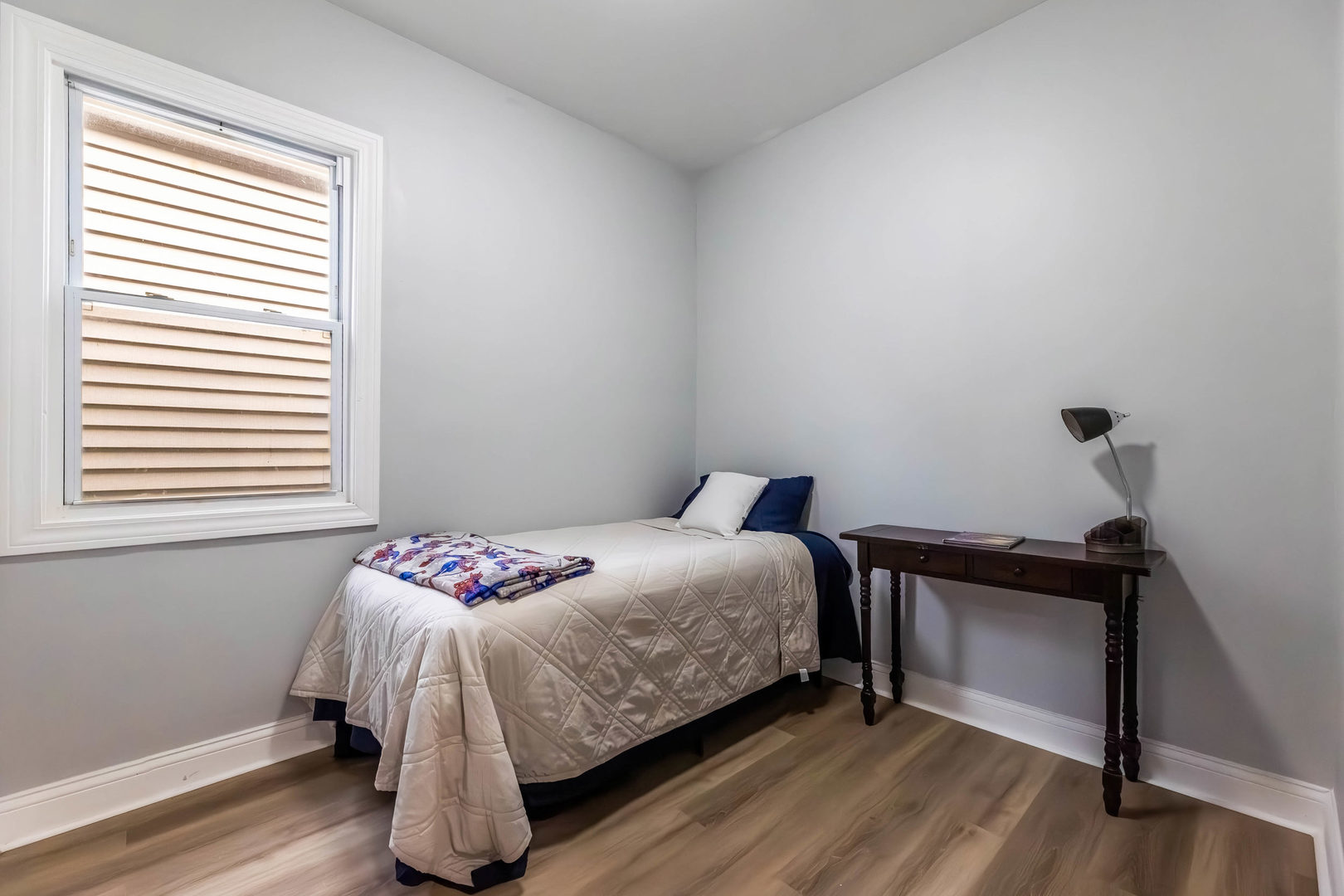 2048 West 70th Place Chicago IL 60636