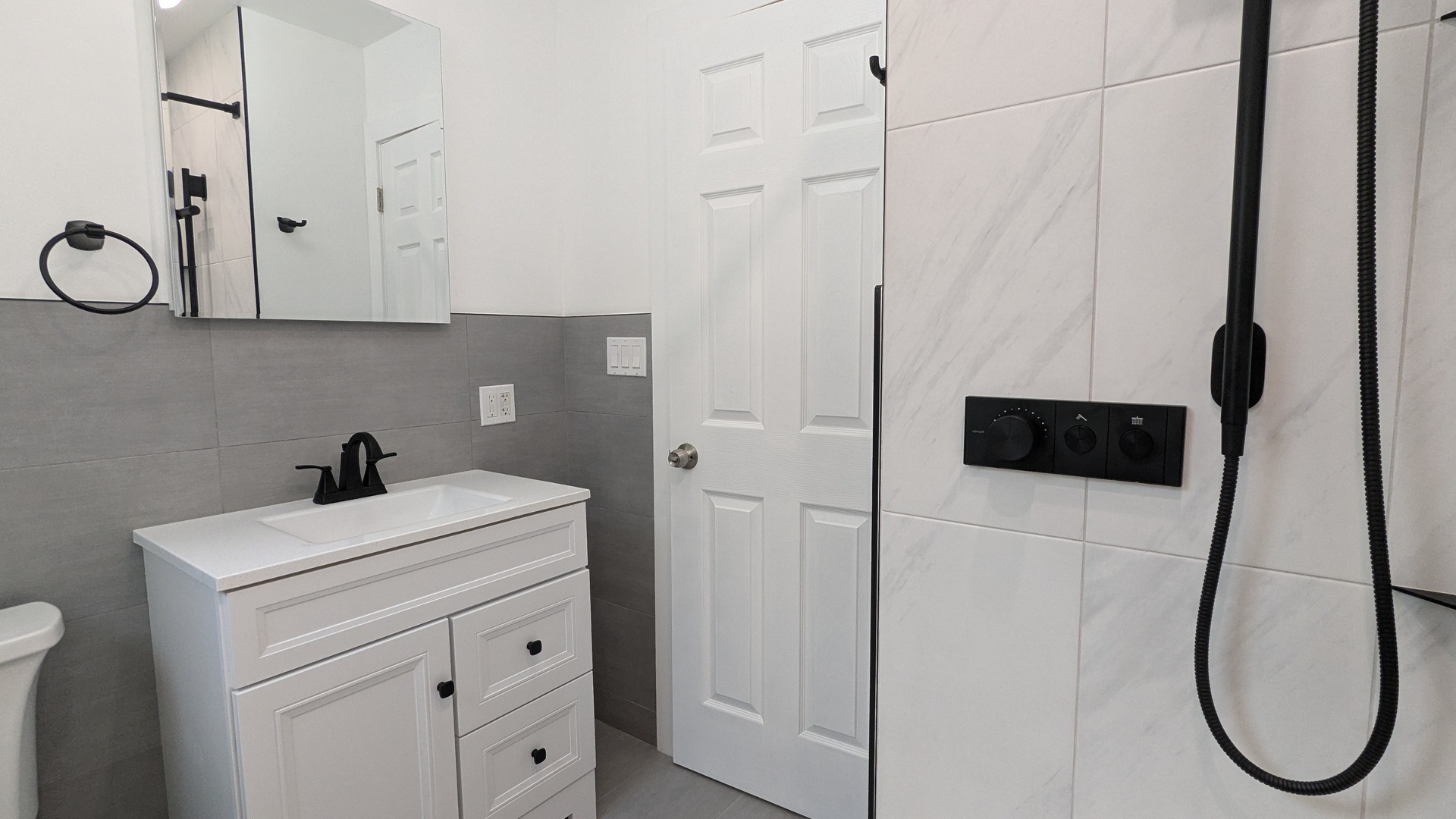 5452 North Natchez Avenue Chicago IL 60656