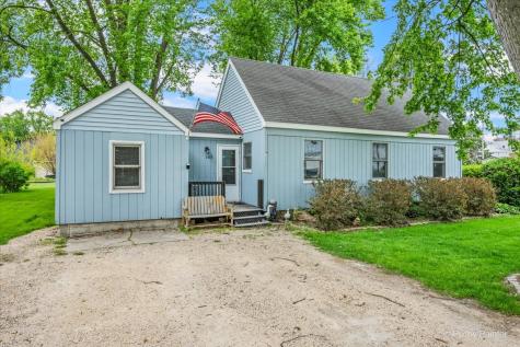 305 South Maple Street Waterman IL 60556