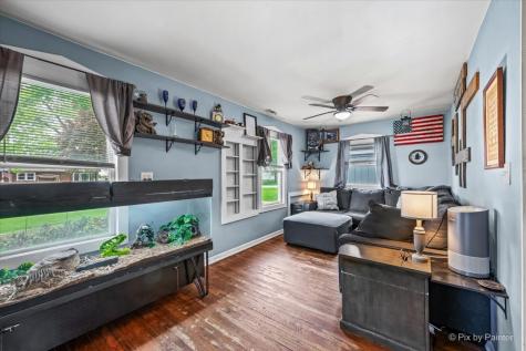 305 South Maple Street Waterman IL 60556