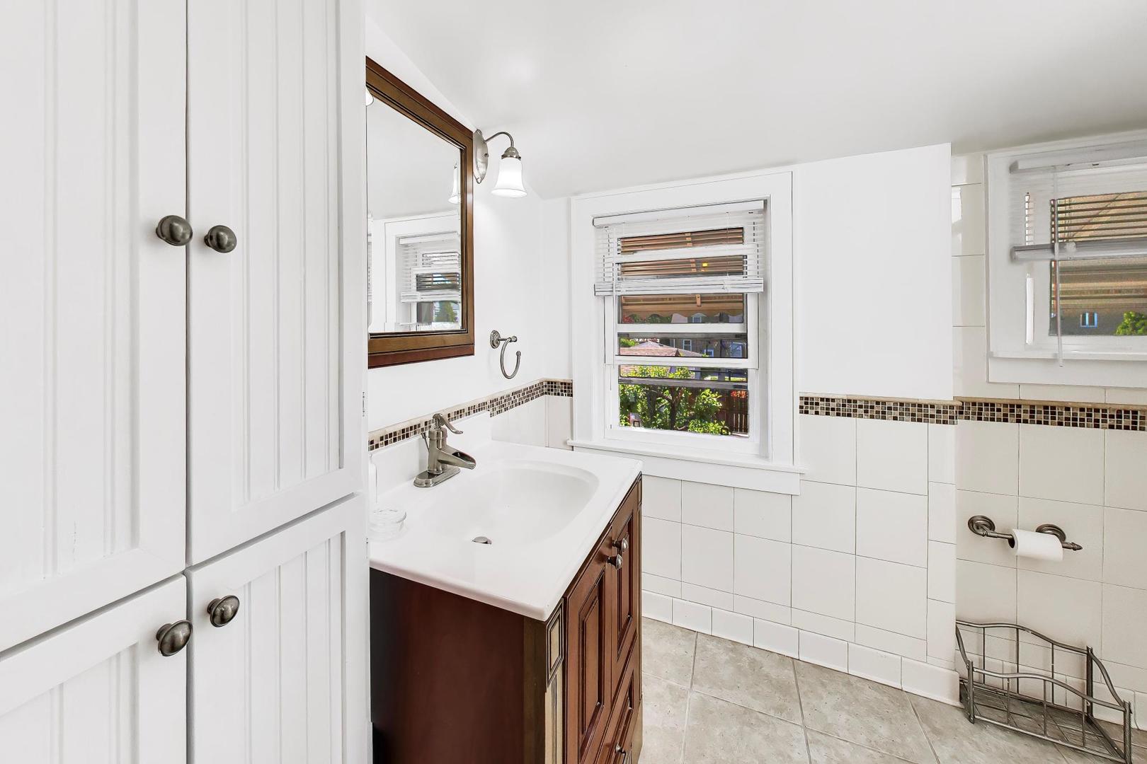 5100 North Mobile Avenue Chicago IL 60630