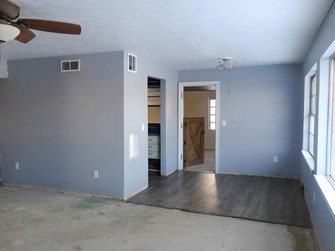 108 North Locust Street Maroa IL 61756
