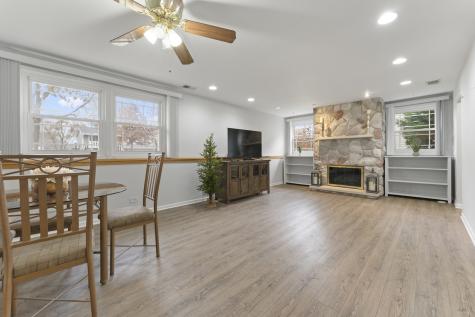 309 Plymouth Lane NW Bloomingdale IL 60108