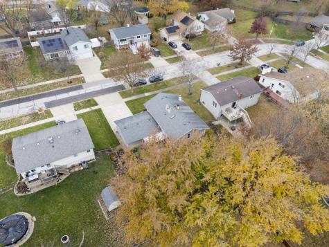 309 Plymouth Lane NW Bloomingdale IL 60108