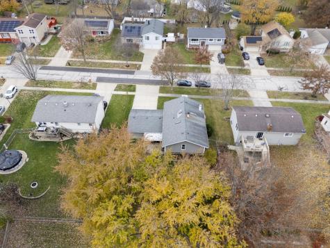 309 Plymouth Lane NW Bloomingdale IL 60108