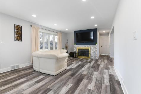 730 Skyline Drive Barrington IL 60010