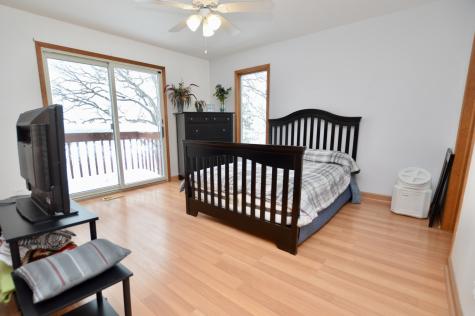 3321 North Bayview Lane Mchenry IL 60051