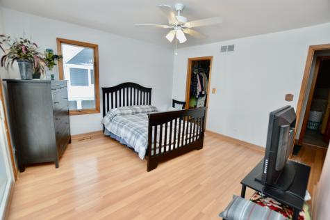 3321 North Bayview Lane Mchenry IL 60051