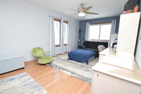 3321 North Bayview Lane Mchenry IL 60051