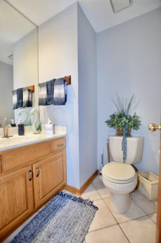 3321 North Bayview Lane Mchenry IL 60051
