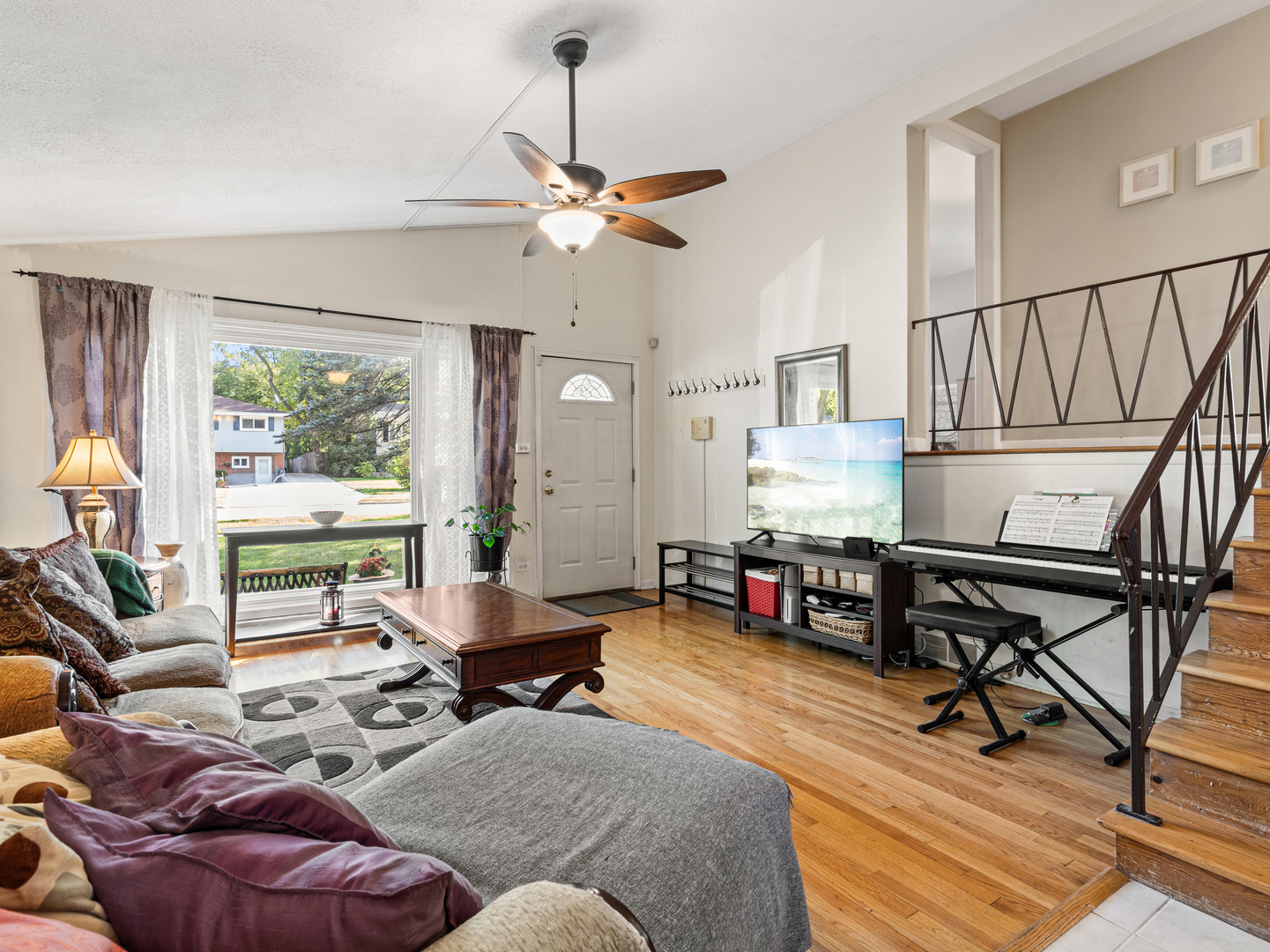 82 South Lodge Lane Lombard IL 60148