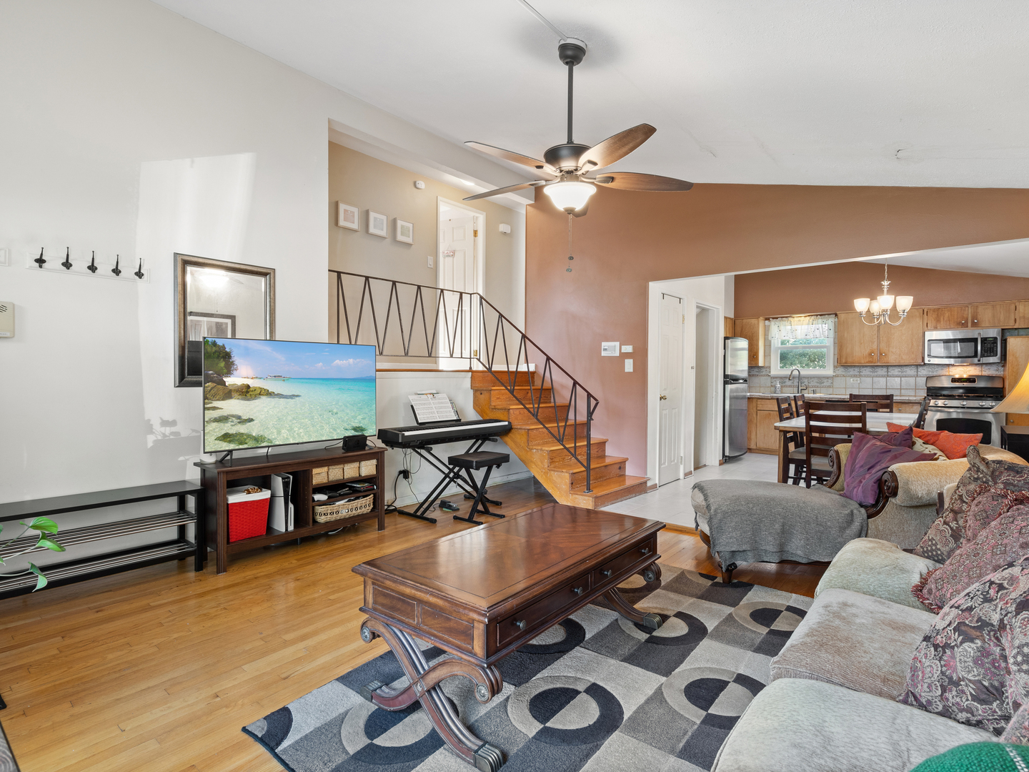 82 South Lodge Lane Lombard IL 60148