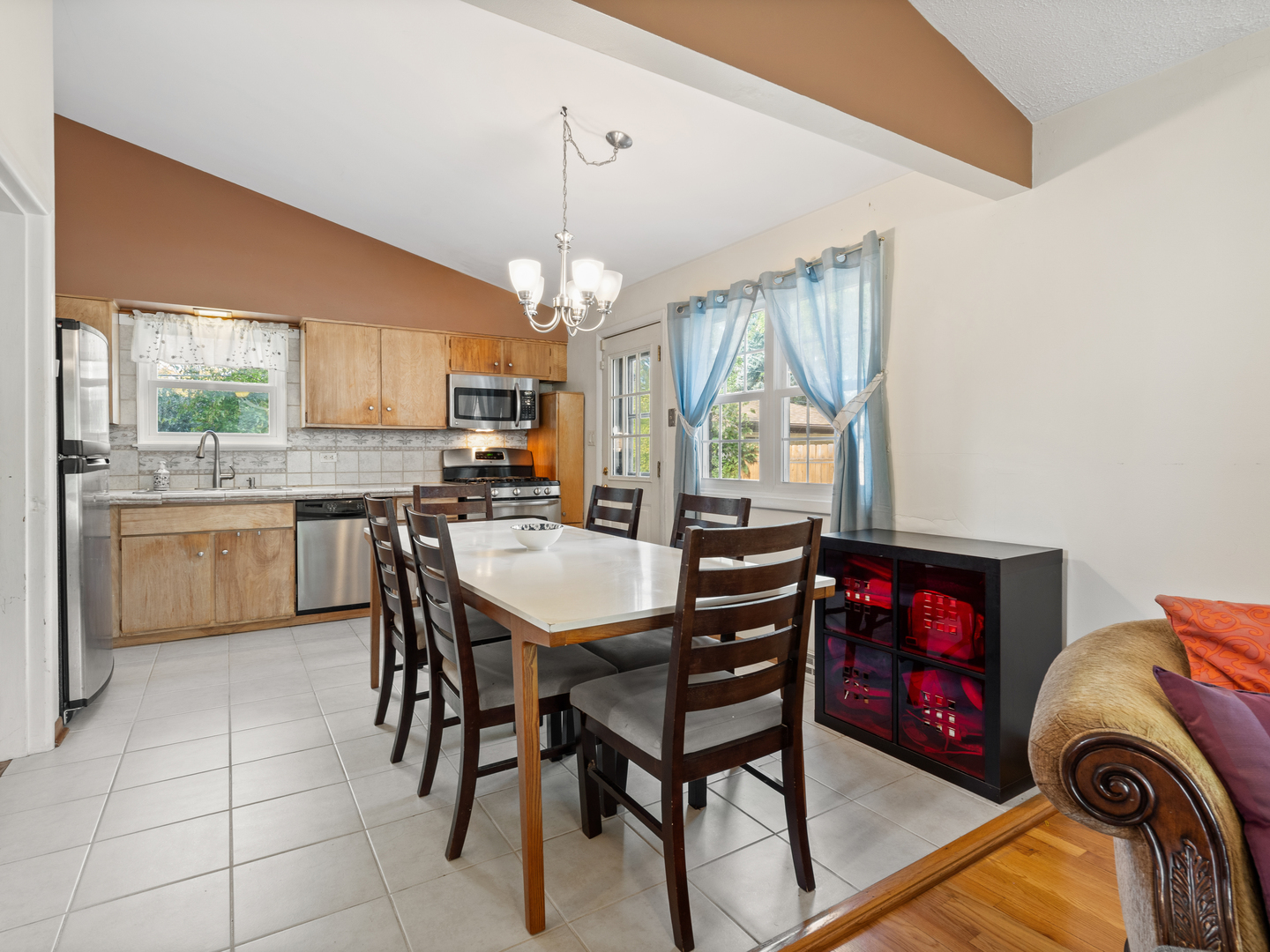 82 South Lodge Lane Lombard IL 60148