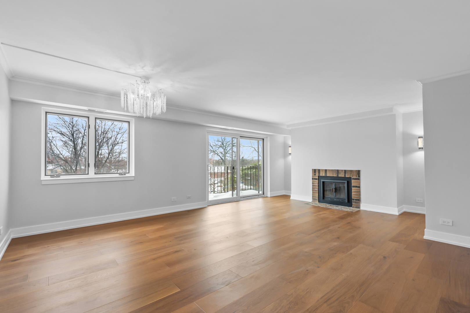 2086 Saint Johns Avenue Highland Park IL 60035