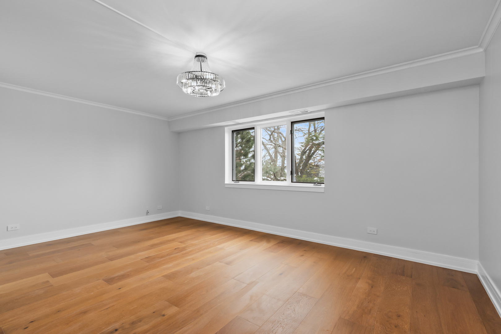 2086 Saint Johns Avenue Highland Park IL 60035
