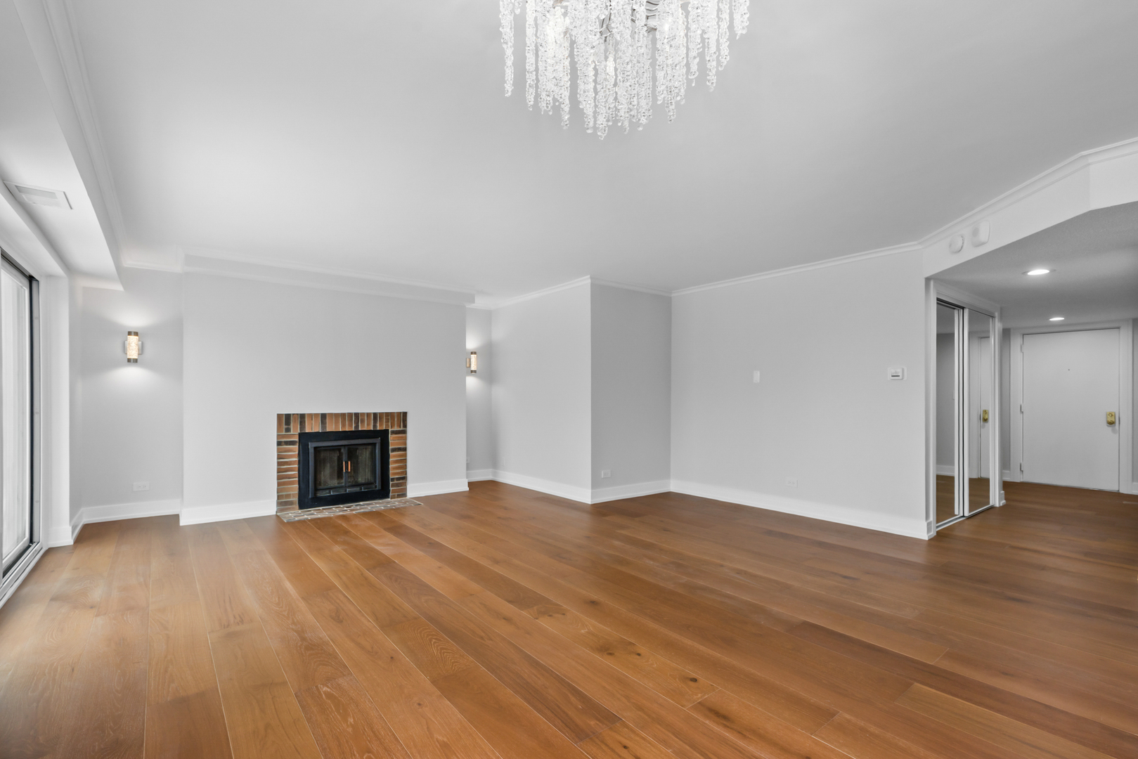 2086 Saint Johns Avenue Highland Park IL 60035