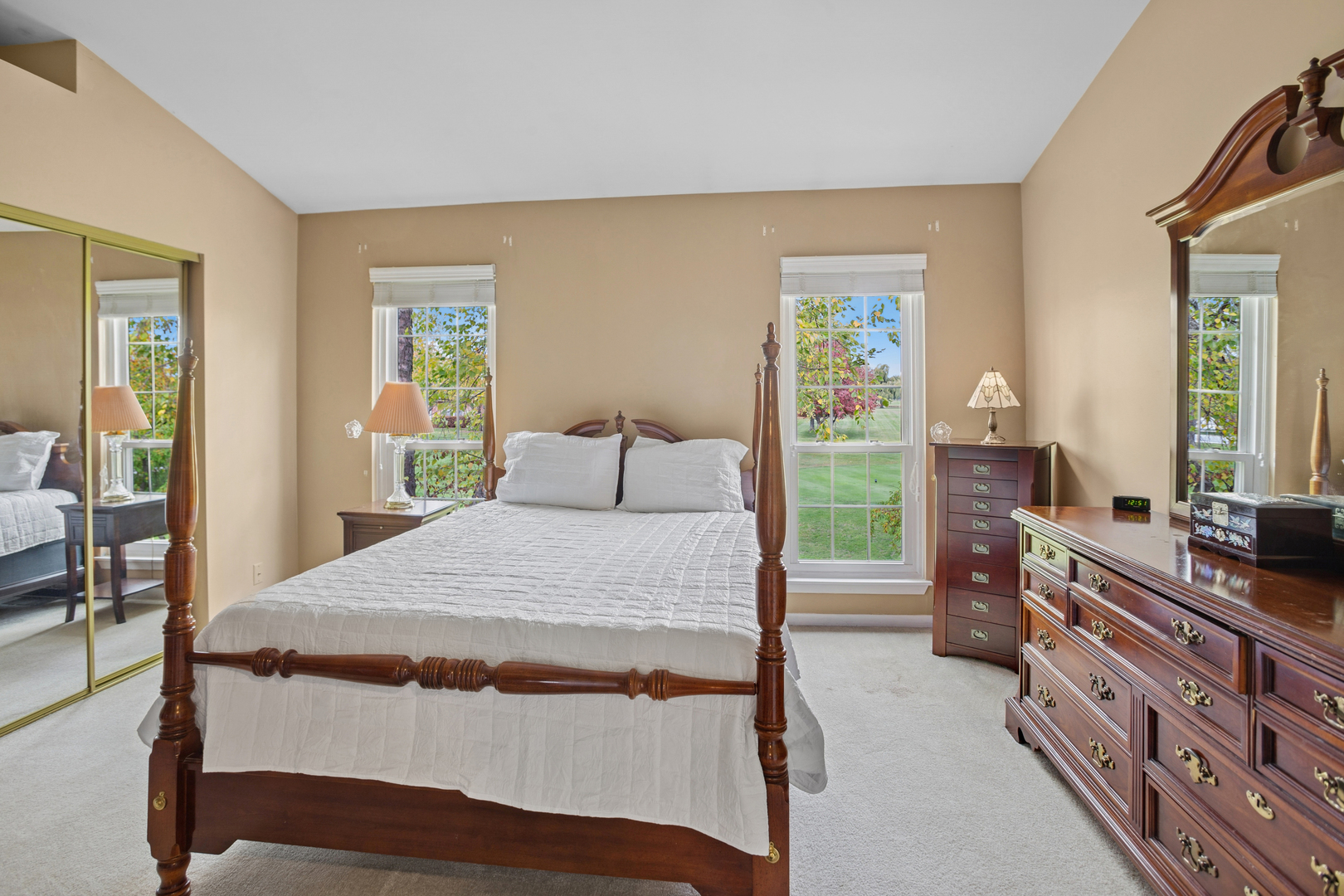 108 Golfview Drive Glendale Heights IL 60139