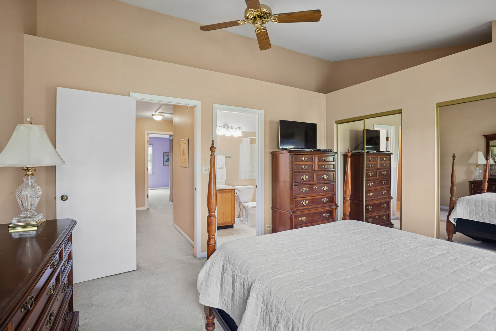 108 Golfview Drive Glendale Heights IL 60139