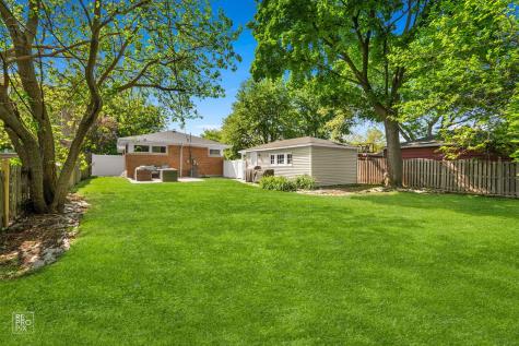 187 North Hampshire Avenue Elmhurst IL 60126