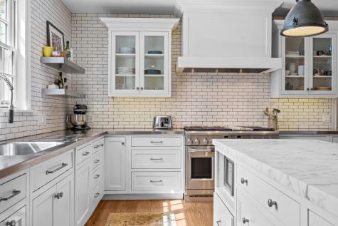 526 Greenwood Avenue Kenilworth IL 60043
