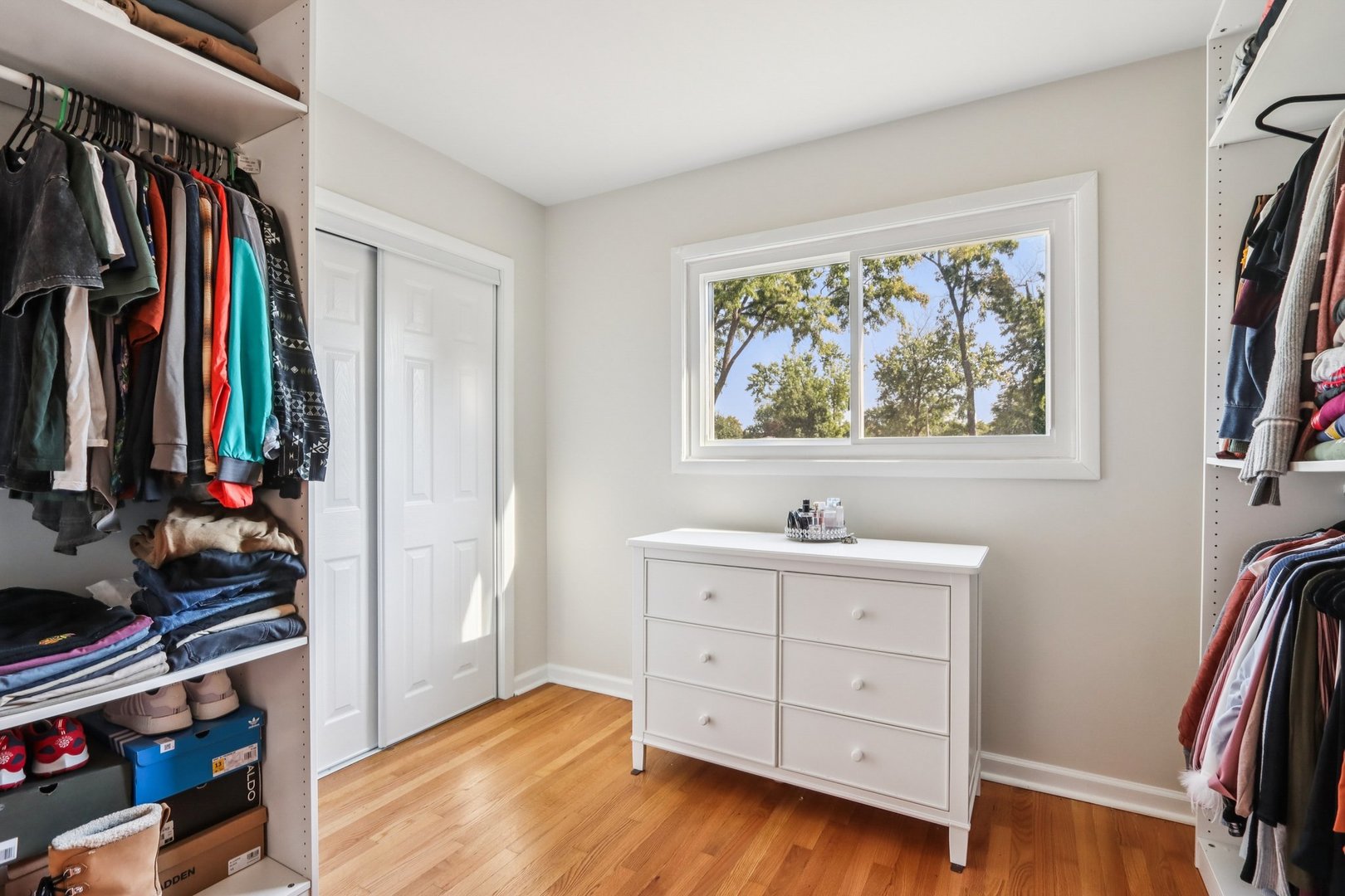 461 South Ardmore Terrace Addison IL 60101