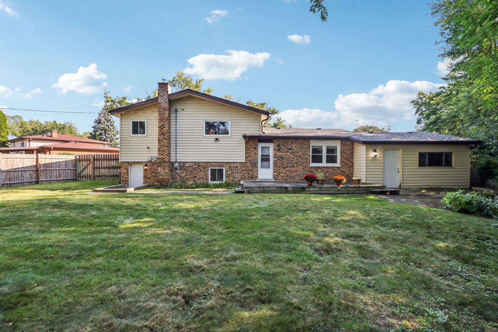 461 South Ardmore Terrace Addison IL 60101