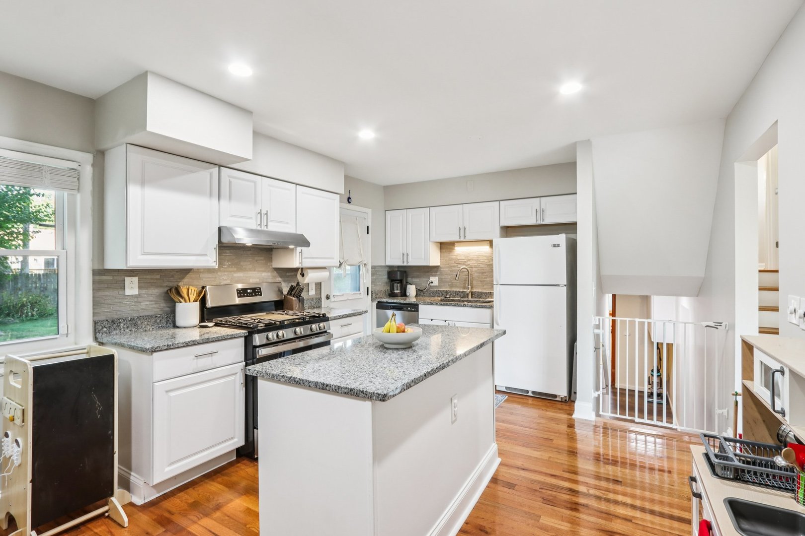 461 South Ardmore Terrace Addison IL 60101