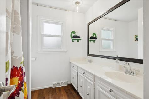 481 Sussex Court Buffalo Grove IL 60089