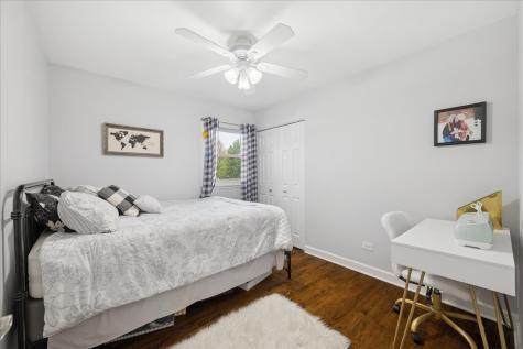 481 Sussex Court Buffalo Grove IL 60089