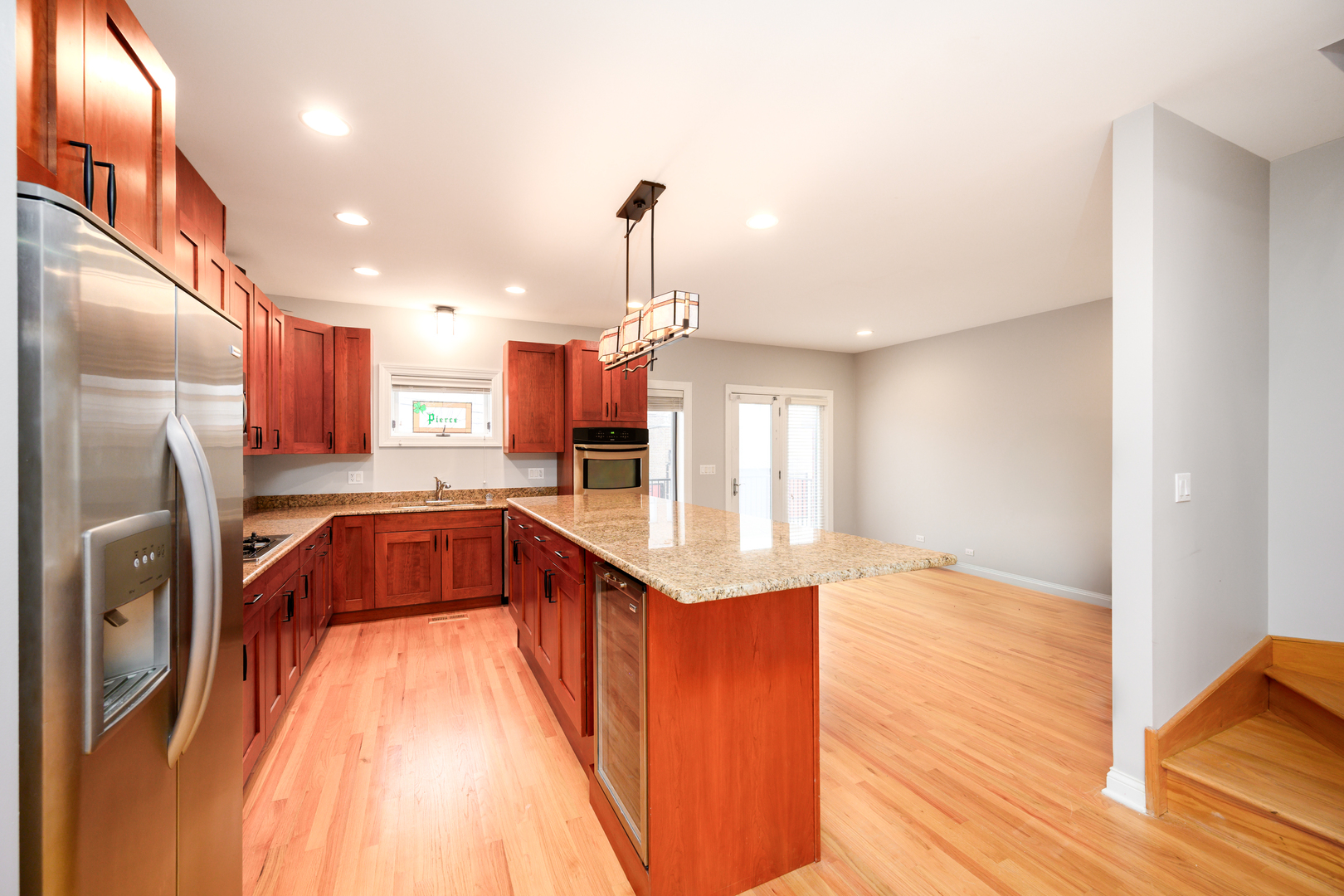 2833 South Broad Street Chicago IL 60608