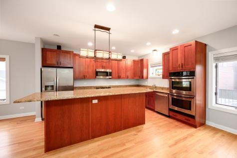 2833 South Broad Street Chicago IL 60608
