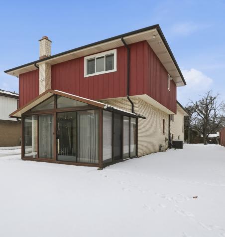 15641 Cottage Grove Avenue Dolton IL 60419