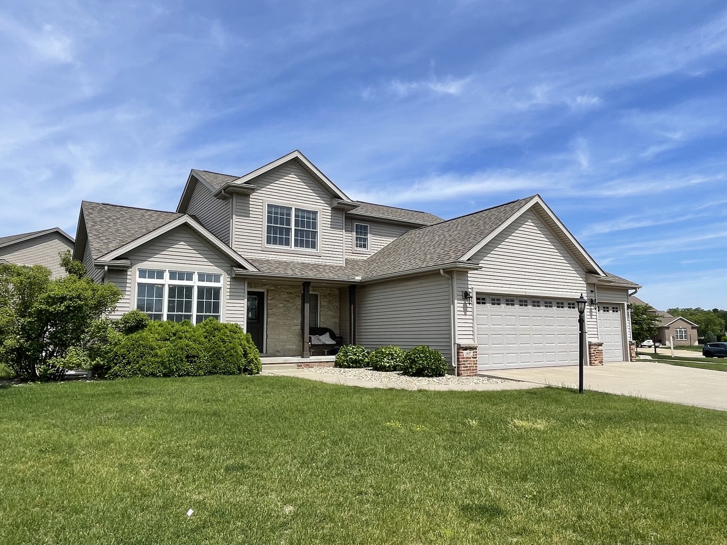 1807 Horizon Court Mahomet IL 61853
