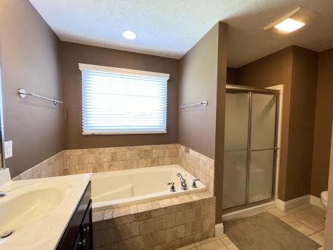 1807 Horizon Court Mahomet IL 61853